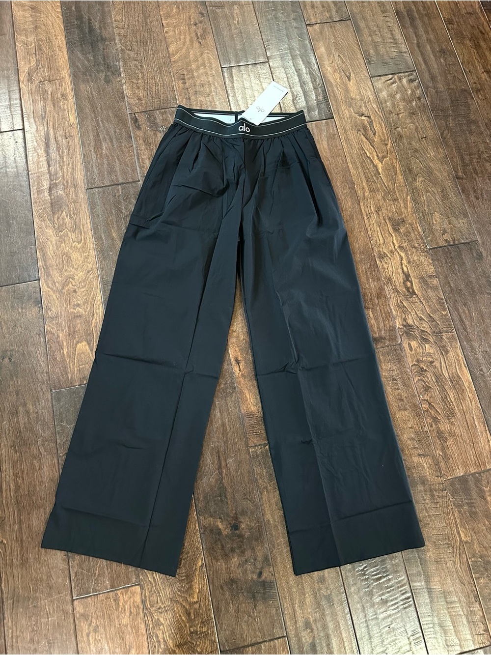 Alo Woman’s Black Wide-Leg Performance Pants